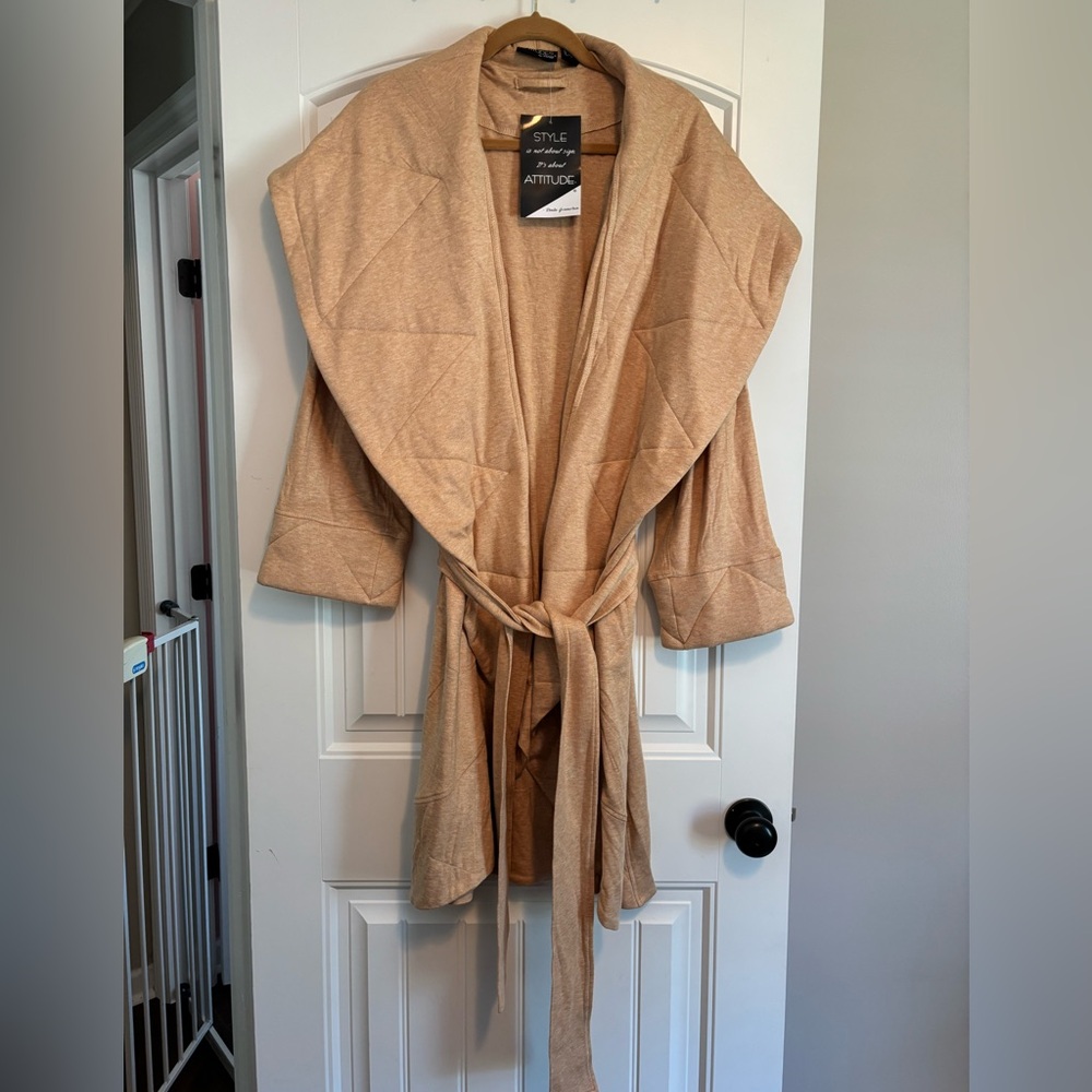 NWT Attitudes By Renee Bathrobe - Size M/L